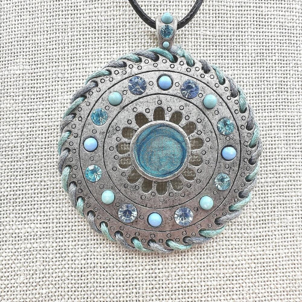 Vintage 90s Teal Blue Beaded Medallion Pendant Necklace Silver Tone Rhinestone